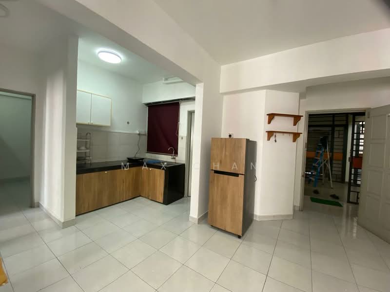 Service Residence for Sale at Main Place Residence - Max Chan - Kitchen - PropertyGuru.com.my