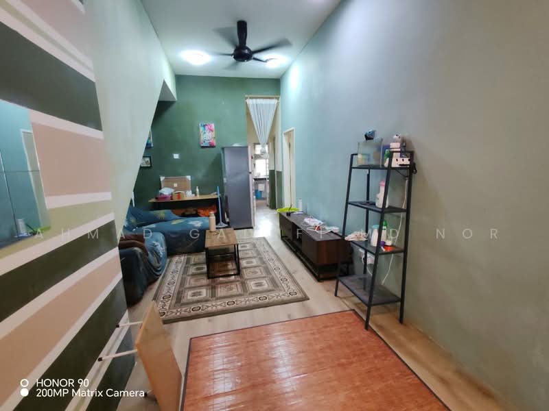 Townhouse for Sale in Taman Seri Segar (Semenyih) - Ahmad Gadafi Md Nor - Living Room - PropertyGuru.com.my