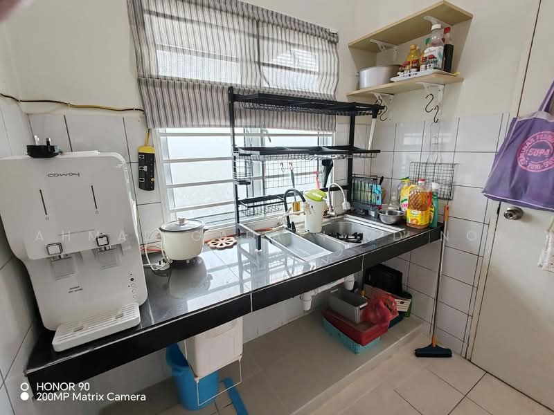 Townhouse for Sale in Taman Seri Segar (Semenyih) - Ahmad Gadafi Md Nor - Kitchen - PropertyGuru.com.my