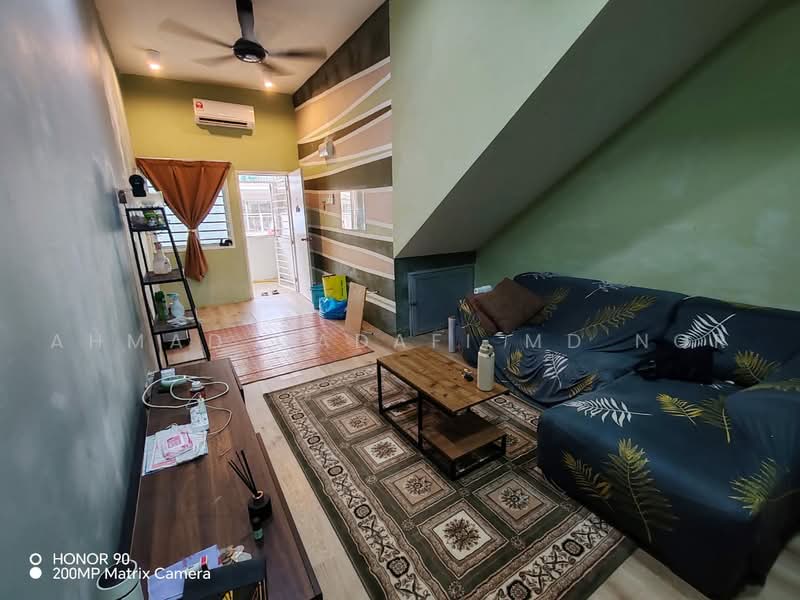 Townhouse for Sale in Taman Seri Segar (Semenyih) - Ahmad Gadafi Md Nor - Living Room - PropertyGuru.com.my