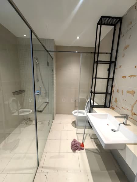 Condominium for Sale at The Treez Jalil Residen - Mak Oliver - Bathroom - PropertyGuru.com.my