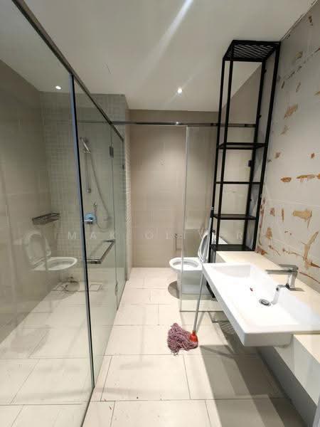 Condominium for Sale at The Treez Jalil Residen - Mak Oliver - Bathroom - PropertyGuru.com.my