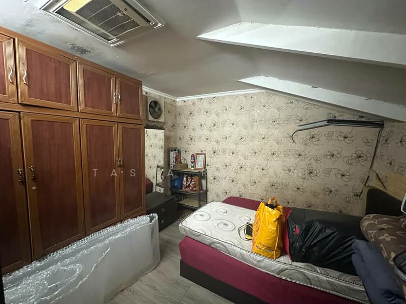 1-storey Terraced House for Sale in Taman Amansari Rahman Putra (Rawang) - Tasya Ruslan - PropertyGuru.com.my