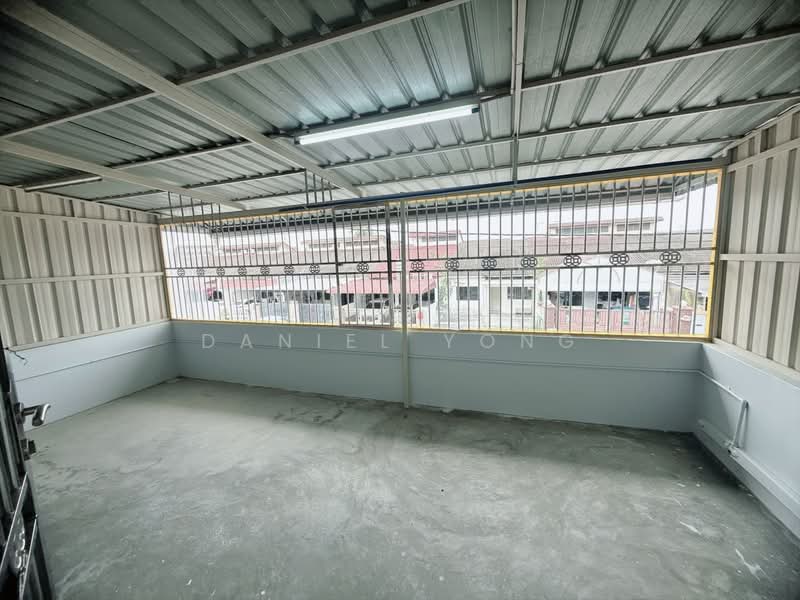 Rumah Teres 2-Tingkat untuk Dijual di Taman Johor Jaya (Johor Bahru) - Daniel Yong - Balcony - PropertyGuru.com.my