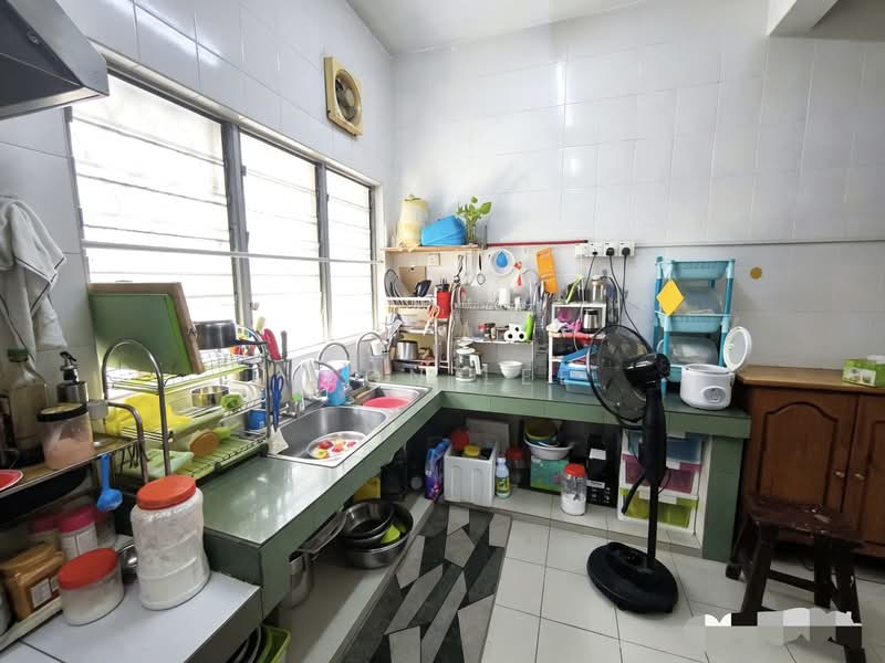 Rumah Teres 2-Tingkat untuk Dijual di BANDAR PUCHONG JAYA (Puchong) - Leon Lee - Kitchen - PropertyGuru.com.my