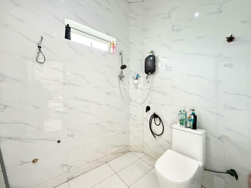Bungalow for Sale in Kajang (Selangor) - Muin Mn - Bathroom - PropertyGuru.com.my