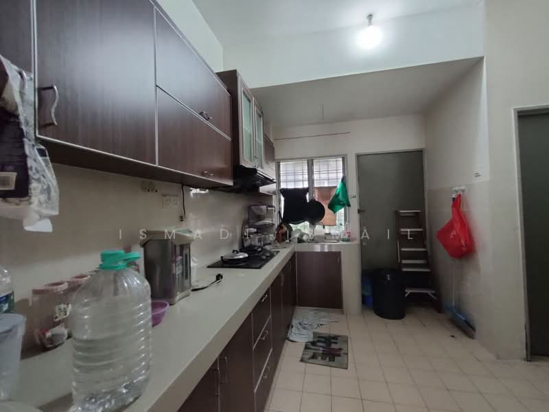 Terraced House for Sale in Sungai Buloh (Selangor) - Ismadi Ismail - Kitchen - PropertyGuru.com.my