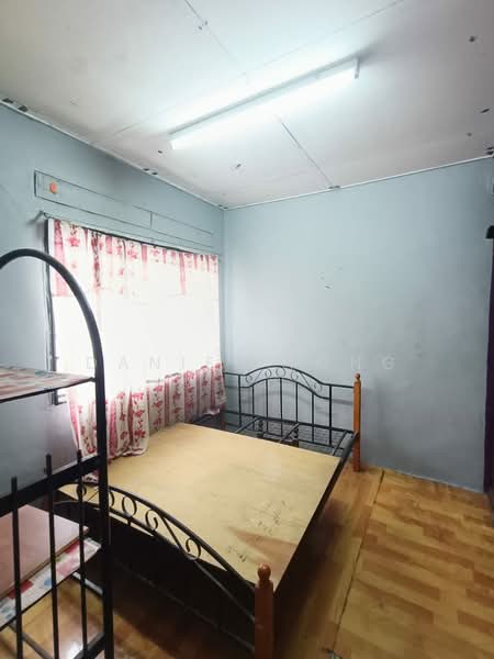 2-storey Terraced House for Sale in Taman Cahaya Masai (Pasir Gudang) - Daniel Yong - Bedroom - PropertyGuru.com.my