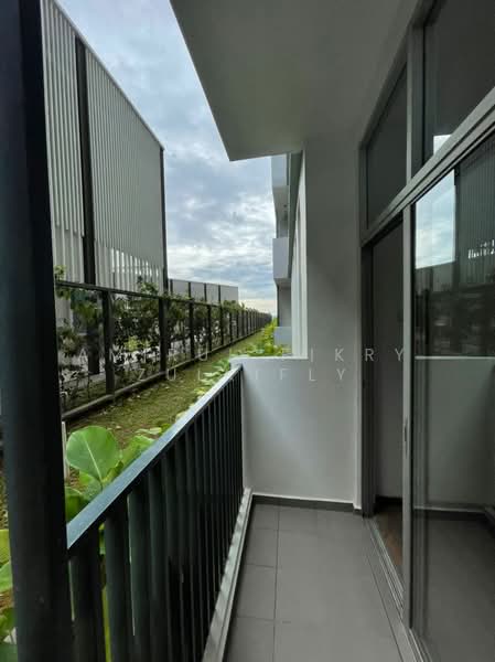 Kondominium untuk Disewa di Lakefront Homes - Amirul Fikry Zulkifly - Balcony - PropertyGuru.com.my