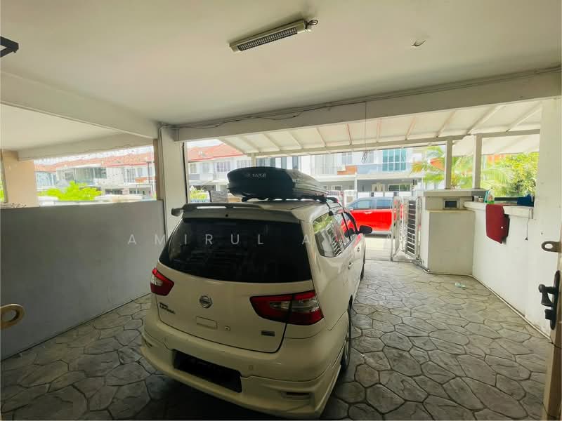 Rumah Teres 2-Tingkat untuk Dijual di Seksyen 33 (Shah Alam) - Amirul Akmal - Exterior - PropertyGuru.com.my