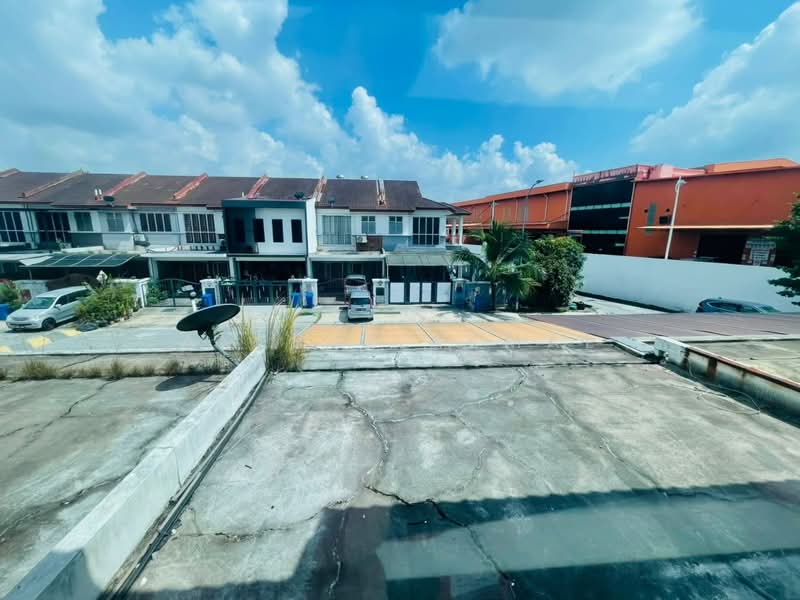 Rumah Teres 2-Tingkat untuk Dijual di Seksyen 33 (Shah Alam) - Amirul Akmal - Exterior - PropertyGuru.com.my