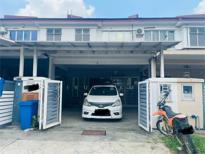 Rumah Teres 2-Tingkat untuk Dijual di Seksyen 33 (Shah Alam) - Amirul Akmal - Exterior - PropertyGuru.com.my