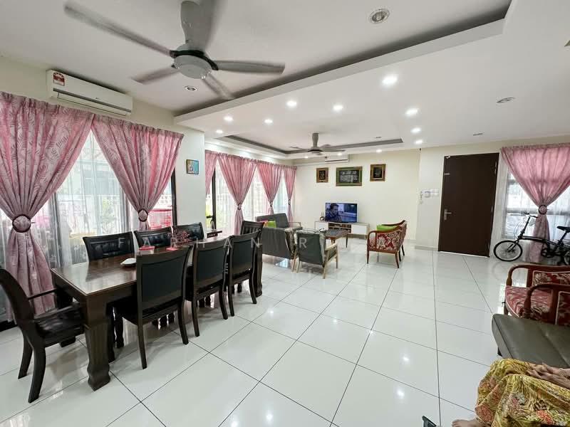 Semi-Detached House for Sale in Puncak Bestari (Puncak Alam) - Farhan Rafael - Living Room - PropertyGuru.com.my