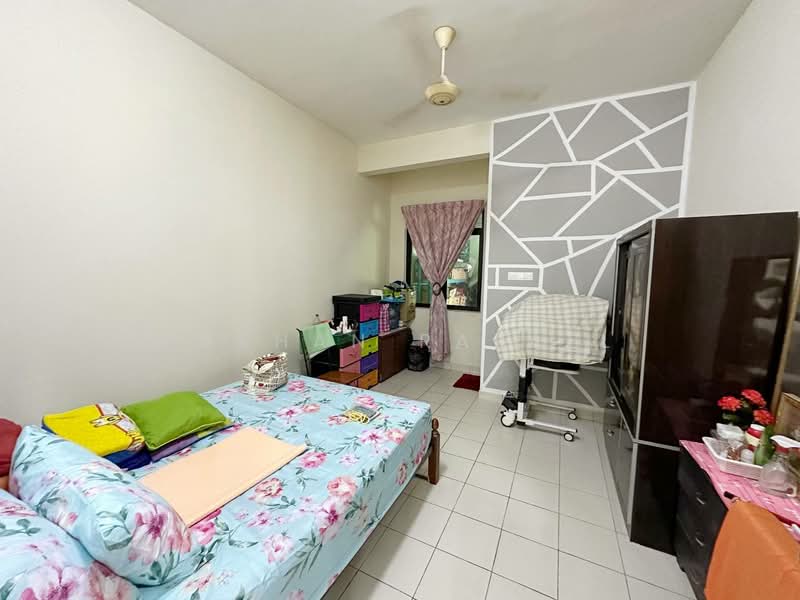 Semi-Detached House for Sale in Puncak Bestari (Puncak Alam) - Farhan Rafael - Bedroom - PropertyGuru.com.my
