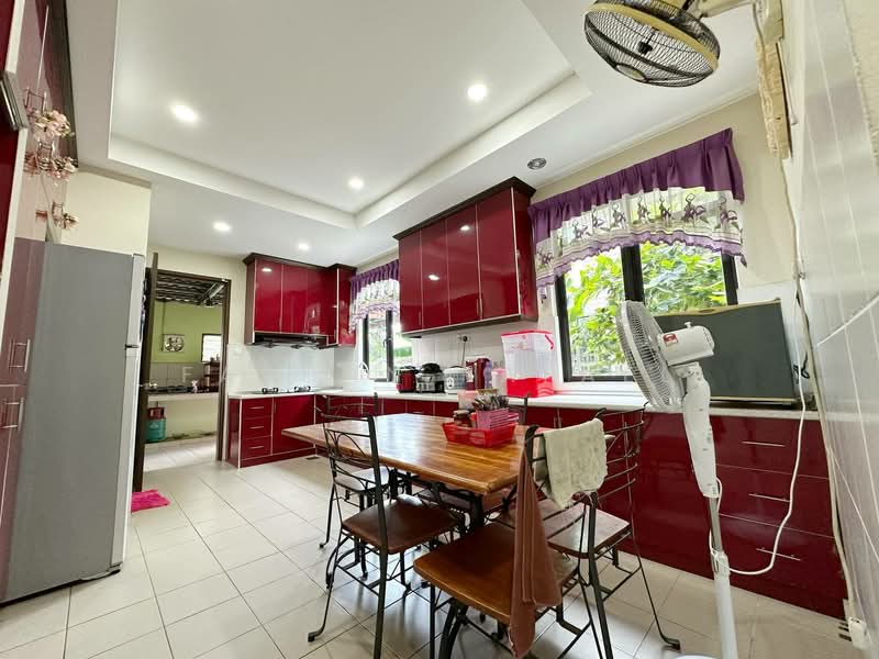 Semi-Detached House for Sale in Puncak Bestari (Puncak Alam) - Farhan Rafael - Kitchen - PropertyGuru.com.my