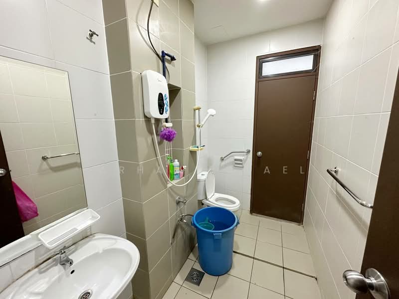 Semi-Detached House for Sale in Puncak Bestari (Puncak Alam) - Farhan Rafael - Bathroom - PropertyGuru.com.my