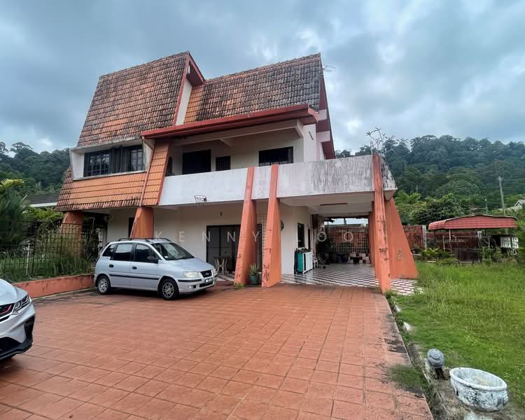 Bungalow House for Sale in Taman Bukit Pelindung (Kuantan) - Kenny Loo - Exterior - PropertyGuru.com.my