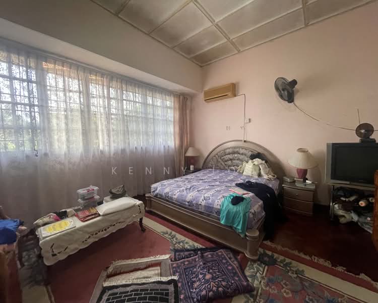 Bungalow House for Sale in Taman Bukit Pelindung (Kuantan) - Kenny Loo - Bedroom - PropertyGuru.com.my