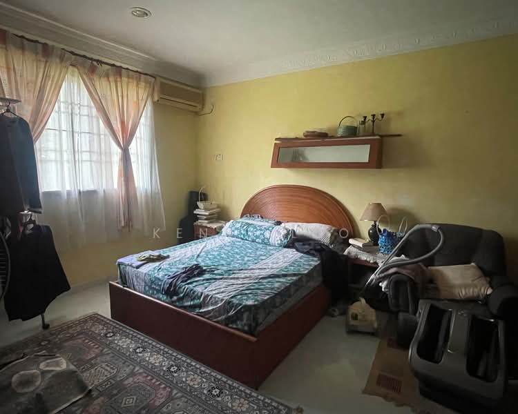 Bungalow House for Sale in Taman Bukit Pelindung (Kuantan) - Kenny Loo - Bedroom - PropertyGuru.com.my