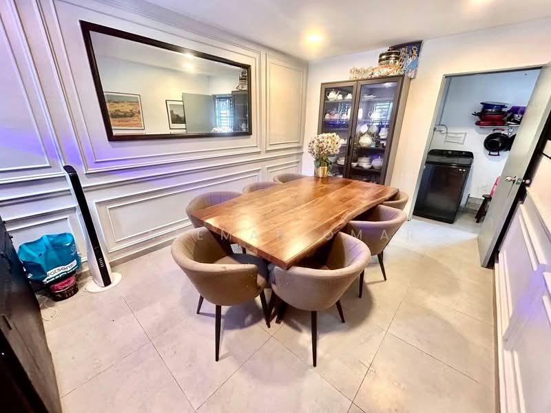 2.5-storey Terraced House for Sale in Ampang (Selangor) - Hazeman Omar - Dining Room - PropertyGuru.com.my