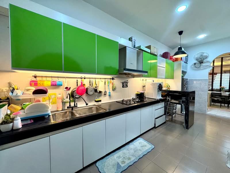 Rumah Teres 2-Tingkat untuk Dijual di Seksyen 33 (Shah Alam) - Tasya Ruslan - PropertyGuru.com.my