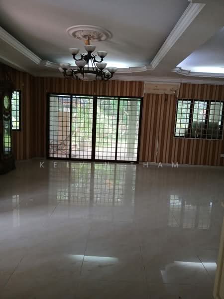 Bungalow House untuk Disewa di Saujana Utama (Selangor) - Kelvin Tham - Living Room - PropertyGuru.com.my