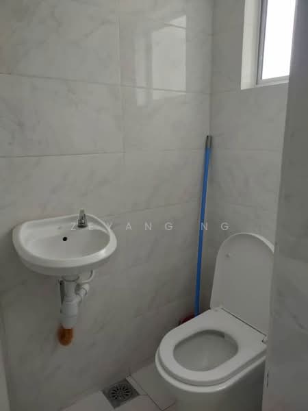 Apartment for Sale at Subang Perdana Goodyear Court 7 - Zeyang Ng - Bathroom - PropertyGuru.com.my