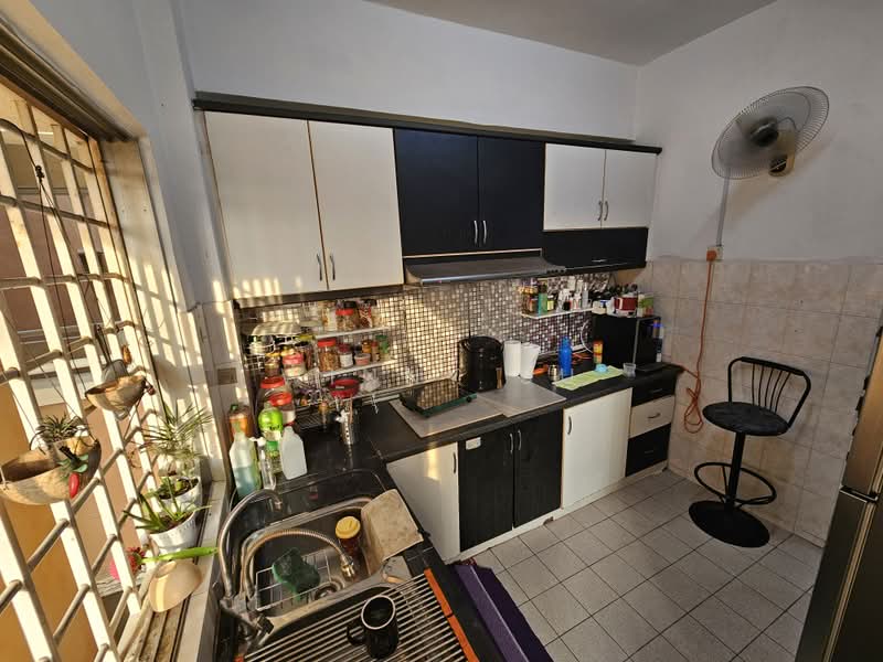 Condominium for Sale at Elaeis 2 - Winny Su - Kitchen - PropertyGuru.com.my