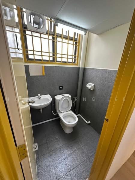 Shop / Office untuk Disewa di Ulu Tiram (Johor) - Hong Charng Lee - Bathroom - PropertyGuru.com.my