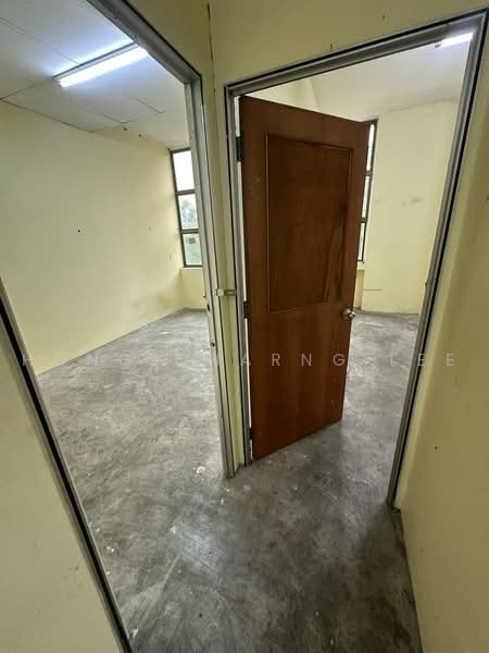Shop / Office untuk Disewa di Ulu Tiram (Johor) - Hong Charng Lee - Interior - PropertyGuru.com.my