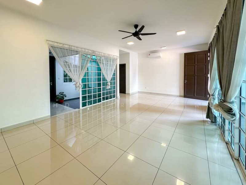 Rumah Teres 2.5-Tingkat untuk Dijual di Setia Eco Glades (Cyberjaya) - Mohd Nazri Roslan - PropertyGuru.com.my