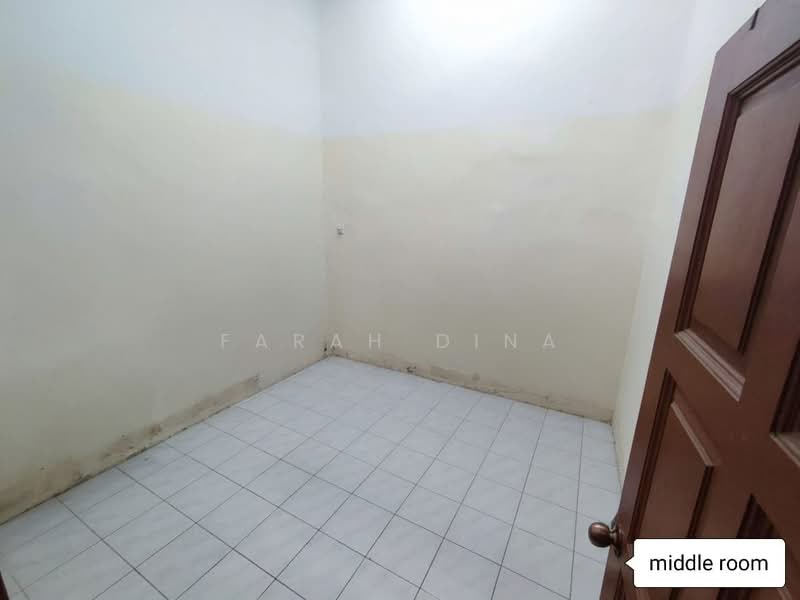 1-storey Terraced House for Sale in Pekan Kapar (Kapar) - Farah Dina - Interior - PropertyGuru.com.my