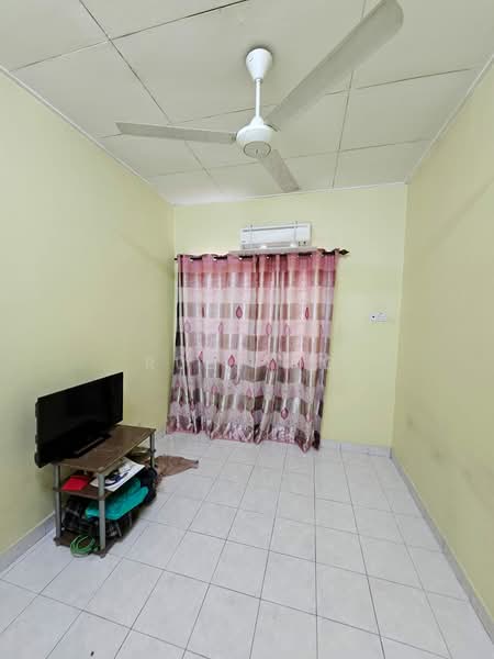 Rumah Teres 2-Tingkat untuk Dijual di Bandar Bukit Tinggi 2 (Klang) - Ruby Ng - Living Room - PropertyGuru.com.my
