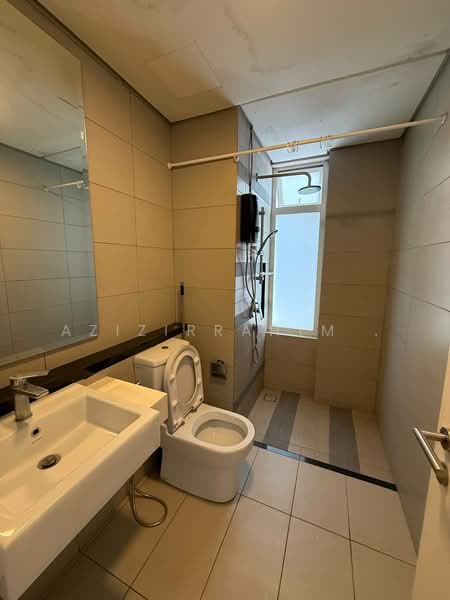 Condominium for Rent at Verdi Eco-Dominiums - Azizirrahim . - Bathroom - PropertyGuru.com.my