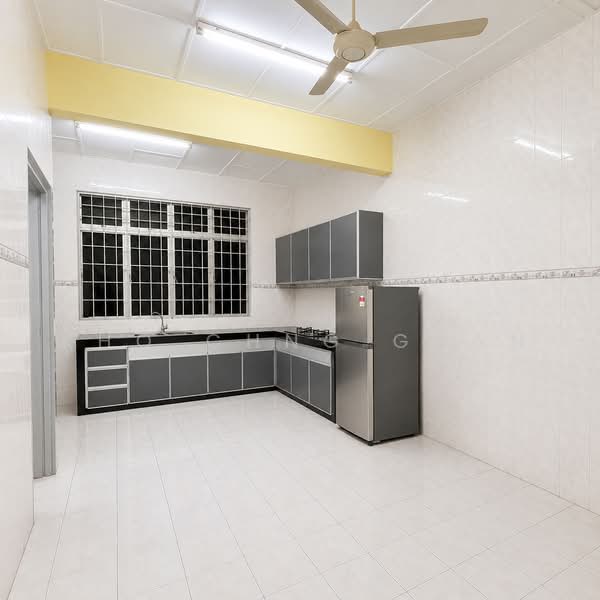 1-storey Terraced House for Sale in Seremban Jaya (Negeri Sembilan) - Kho Chng Guan - Kitchen - PropertyGuru.com.my