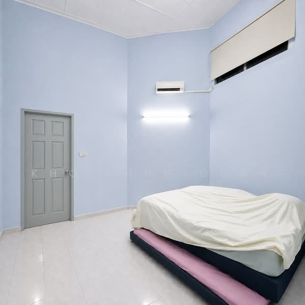 1-storey Terraced House for Sale in Seremban Jaya (Negeri Sembilan) - Kho Chng Guan - Bedroom - PropertyGuru.com.my
