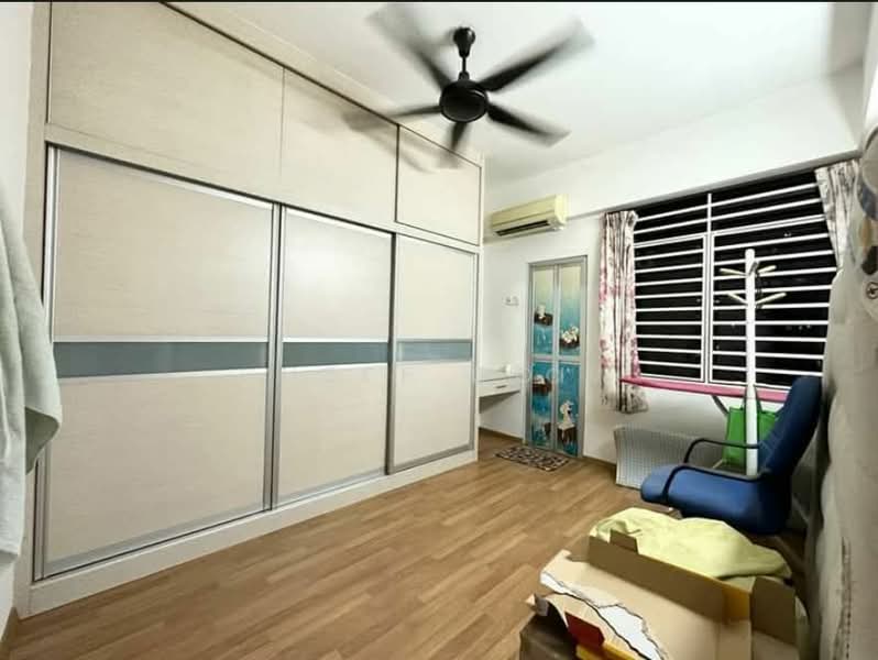 Apartment for Sale at Taman Jelutong - Jeff Ooi - Bedroom - PropertyGuru.com.my