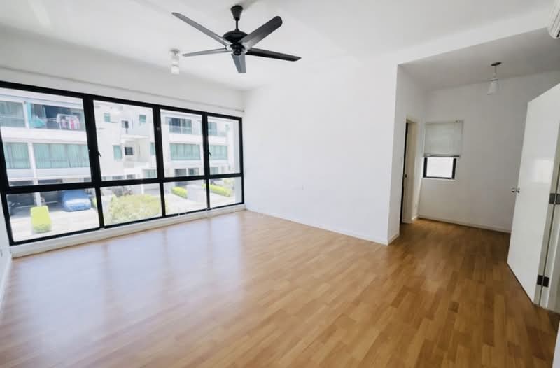 Townhouse for Sale in Sunway Spk (Kuala Lumpur) - Phoebe Law - Living Room - PropertyGuru.com.my