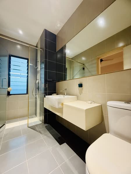 Townhouse for Sale in Sunway Spk (Kuala Lumpur) - Phoebe Law - Bathroom - PropertyGuru.com.my