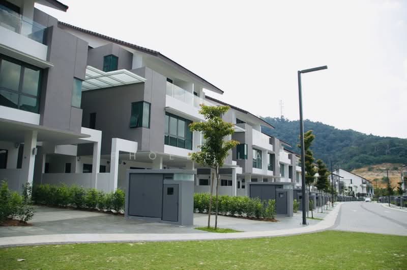 Townhouse for Sale in Sunway Spk (Kuala Lumpur) - Phoebe Law - Exterior - PropertyGuru.com.my