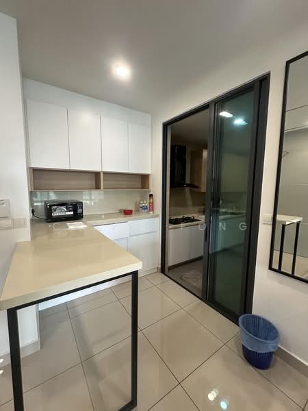 Servis Apartment untuk Dijual di LakePark Residence @ KL North - Calvin Fong - Kitchen - PropertyGuru.com.my