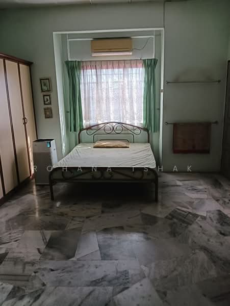 2-storey Terraced House for Sale in Klang (Selangor) - Rohana Ishak - Bedroom - PropertyGuru.com.my