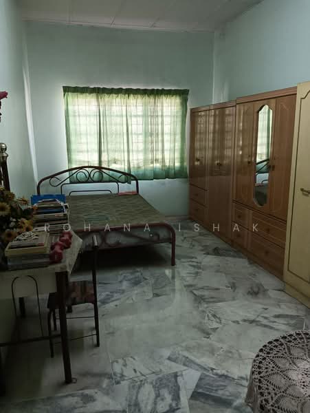 2-storey Terraced House for Sale in Klang (Selangor) - Rohana Ishak - Bedroom - PropertyGuru.com.my