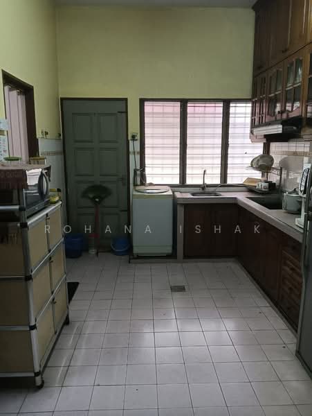 2-storey Terraced House for Sale in Klang (Selangor) - Rohana Ishak - PropertyGuru.com.my