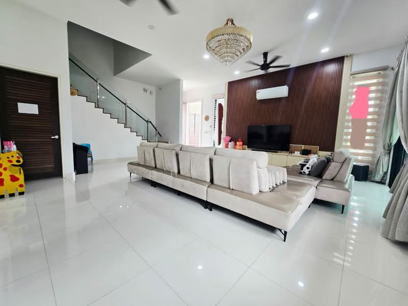 Semi-Detached House for Sale in Bandar Kinrara Seksyen 1 (Bandar Kinrara) - John Lee - Living Room - PropertyGuru.com.my