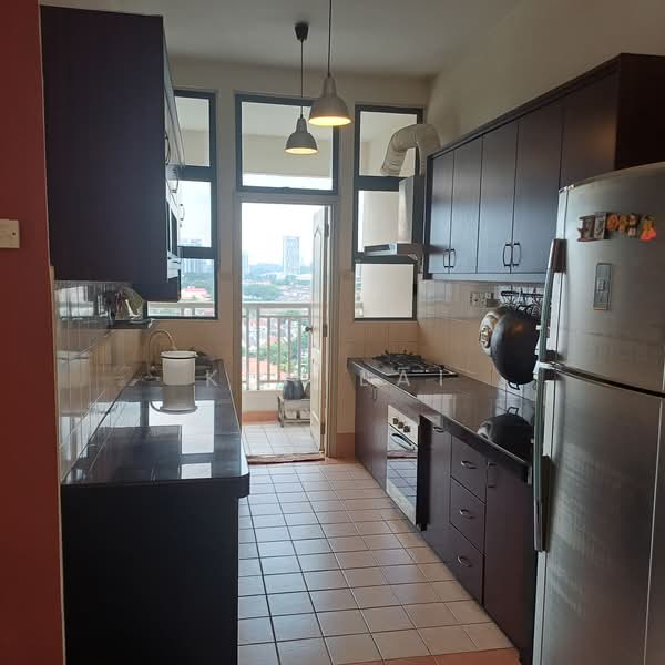 Kondominium untuk Dijual di Pelangi Utama - Ken Lai - Kitchen - PropertyGuru.com.my