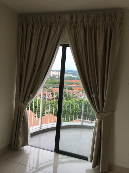 Servis Apartment untuk Disewa di Maisson - Kennly Ho - Balcony - PropertyGuru.com.my