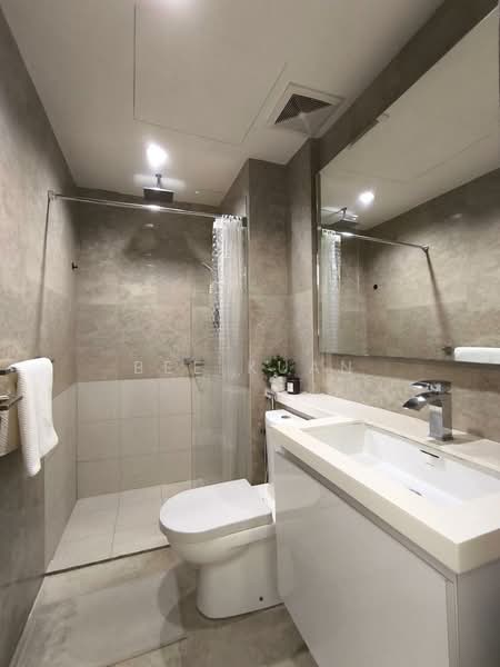 Service Residence for Sale at Cliveden @ Plaza Damas 3 - Bee Kuan - Bathroom - PropertyGuru.com.my