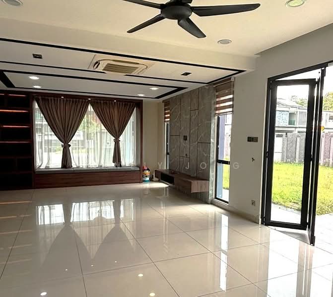 Semi-Detached House for Sale in Taman Nusa Idaman (Iskandar Puteri (Nusajaya)) - Janlly Jong - Living Room - PropertyGuru.com.my
