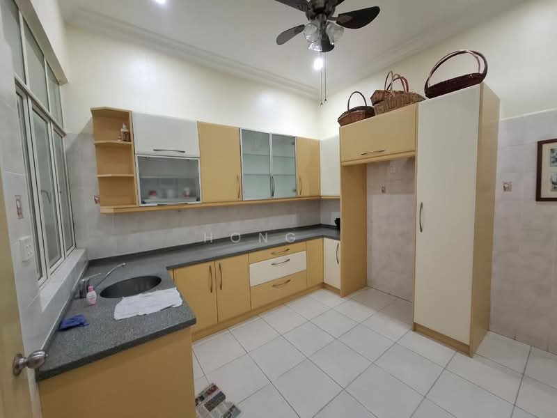 Rumah Teres 2 Tingkat untuk Dijual di Desa Ria (Sungai Ara) - Hong . - Kitchen - PropertyGuru.com.my